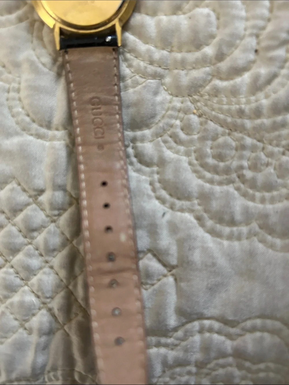 Gucci Gold-Tone Round Dial with Black Leather Croc Strap Men’s Watch
